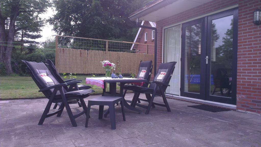 Vakantiehuis "Aan De Zandweg" Roderesch Habitación foto