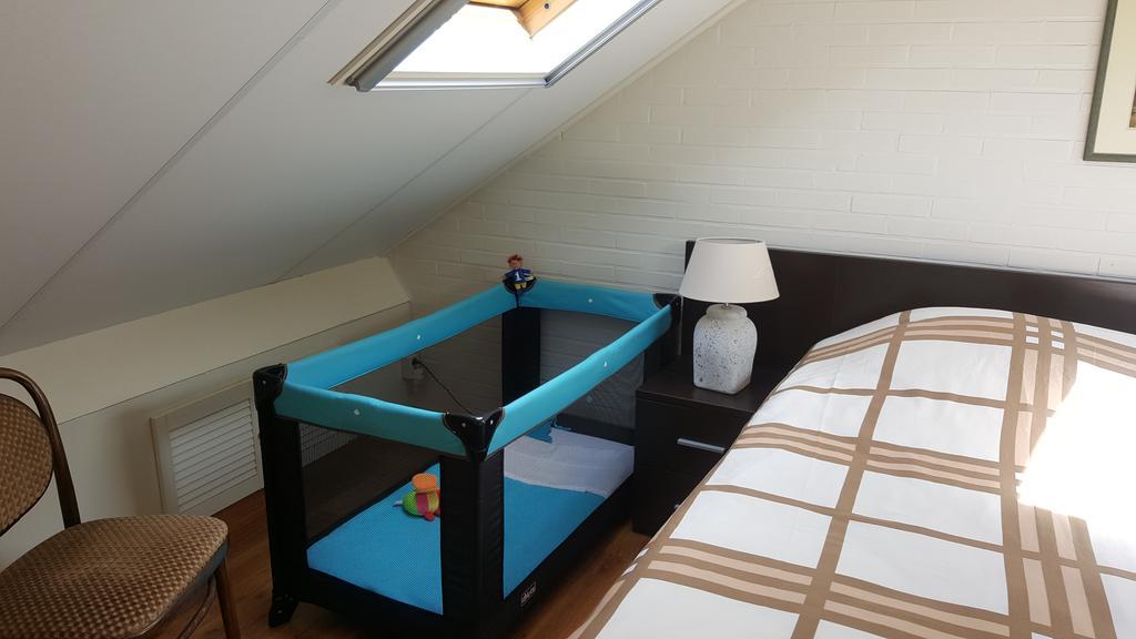 Vakantiehuis "Aan De Zandweg" Roderesch Exterior foto