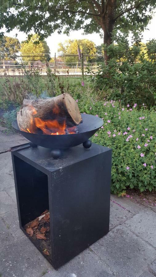 Vakantiehuis "Aan De Zandweg" Roderesch Exterior foto