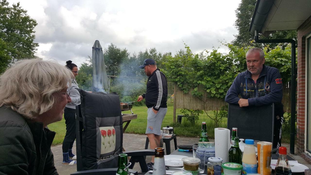 Vakantiehuis "Aan De Zandweg" Roderesch Exterior foto