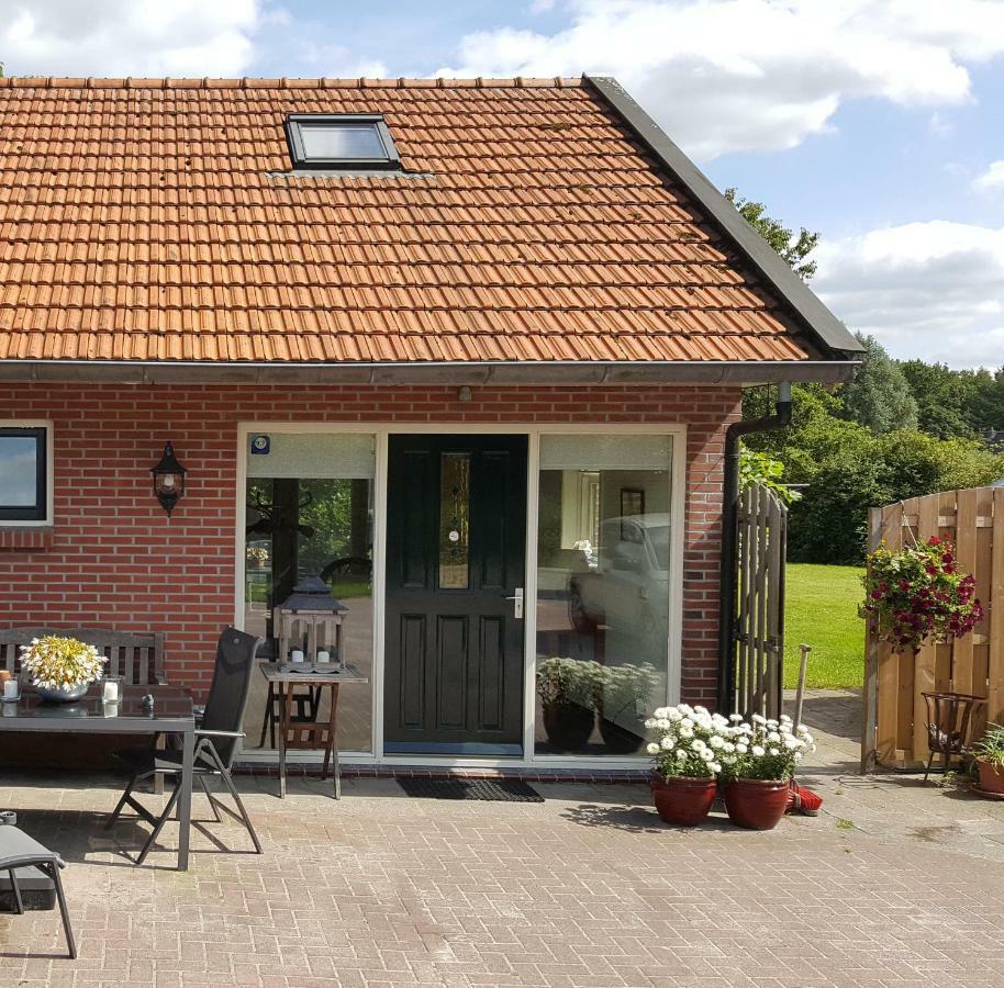 Vakantiehuis "Aan De Zandweg" Roderesch Exterior foto