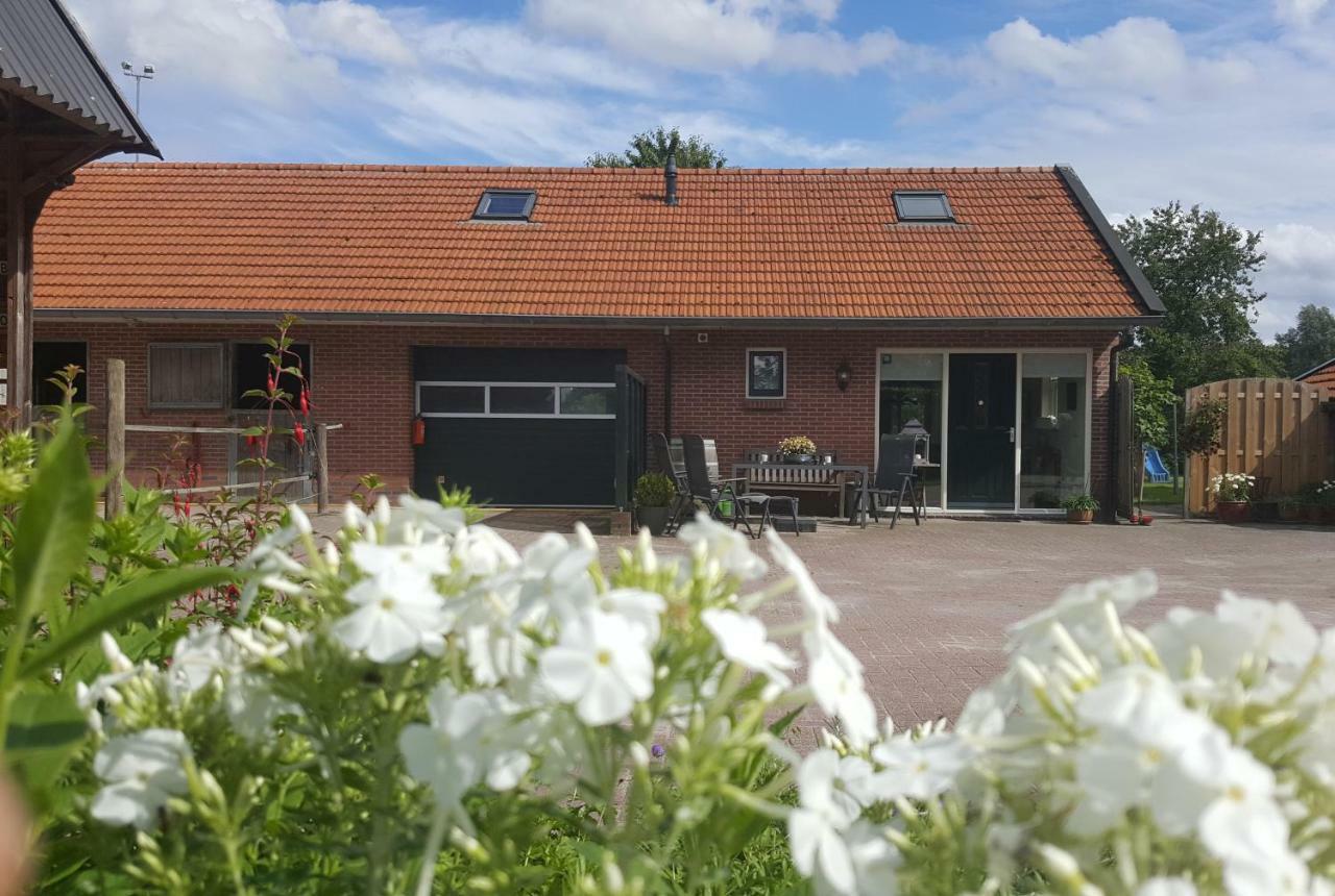 Vakantiehuis "Aan De Zandweg" Roderesch Exterior foto